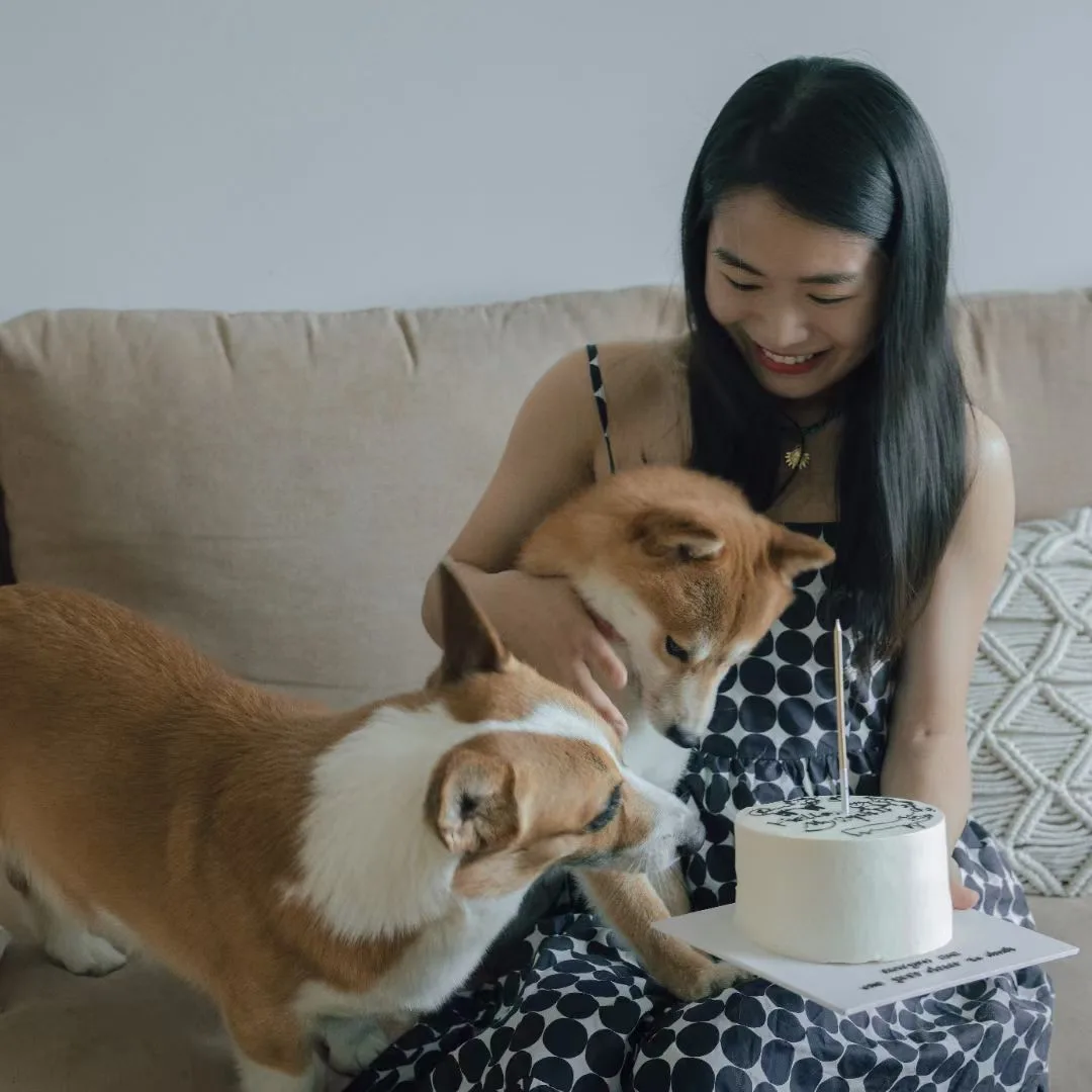 Lissy and Jet with their pets